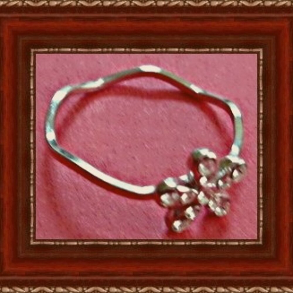 Silver Tone Flower Design Ring Size 5.5 With Clear Crystals